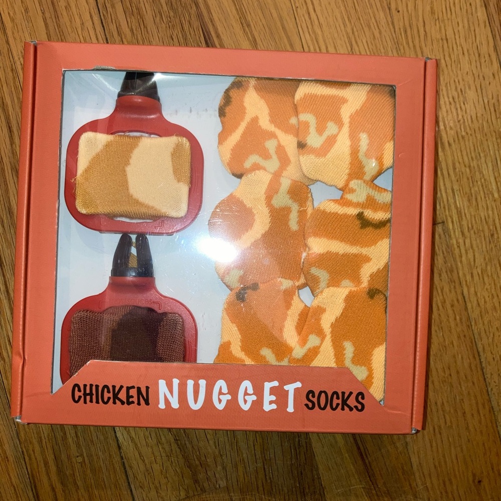 Chicken Nugget Sock Set 5 pair with 2 Car Vent Condiment Holders - NIB